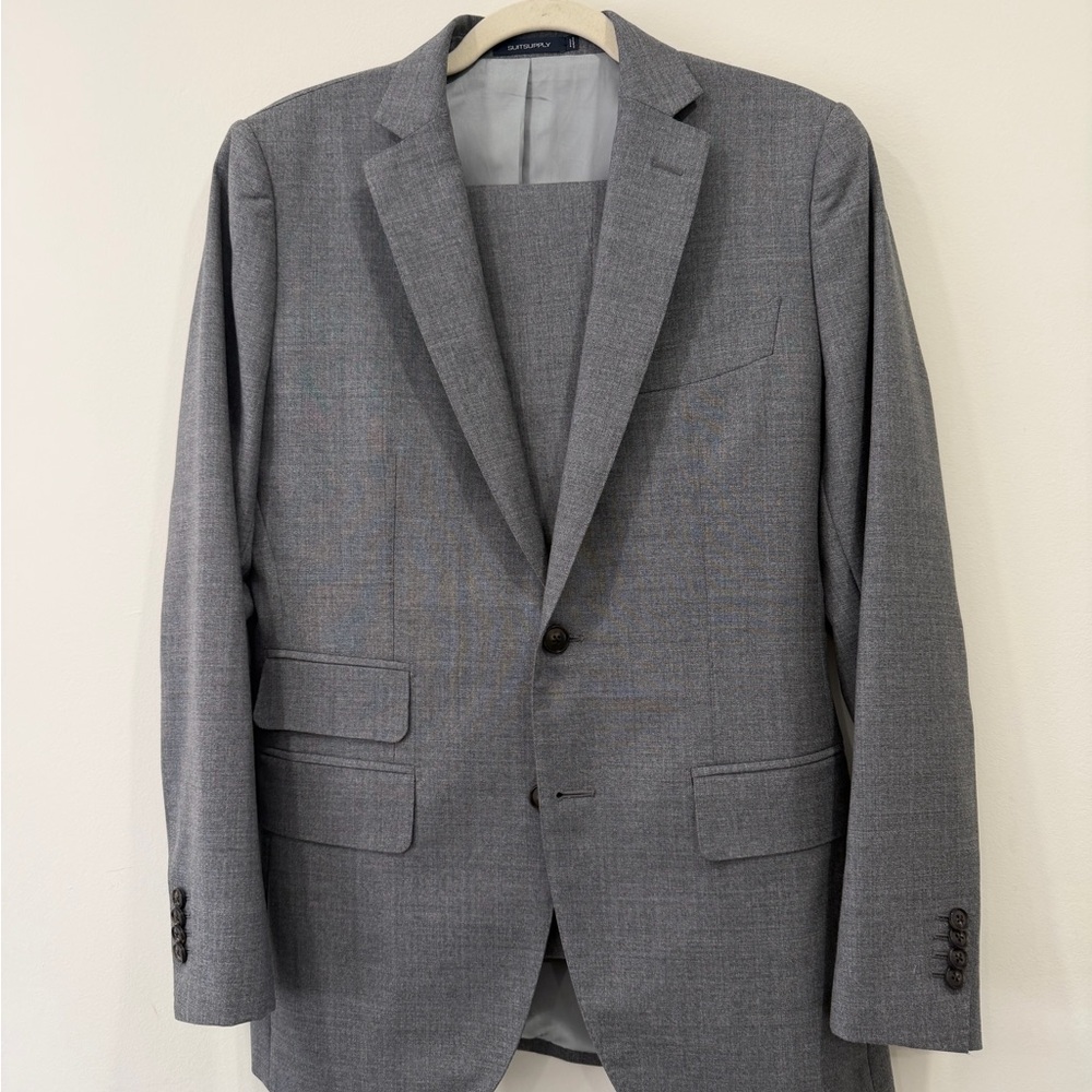 Suitsupply 21 Microns Rustic Tropical Wool Gray Men's Suit VBC 36R